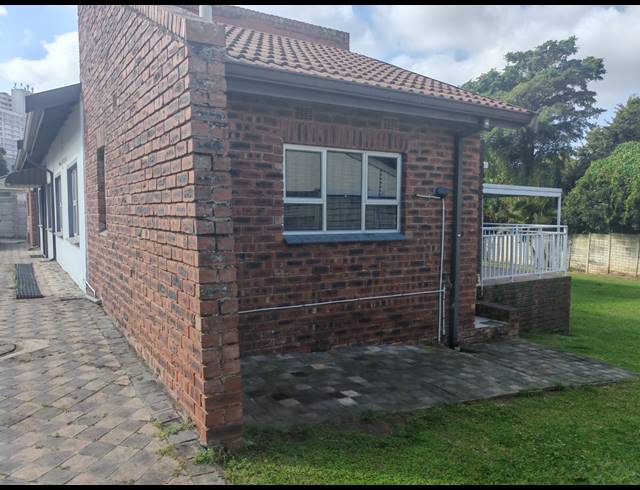 4 BEDROOM HOUSE FOR SALE IN MALVERN